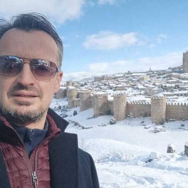 Foto de perfil de VICTOR