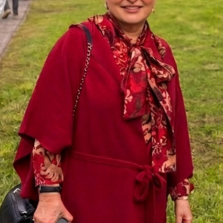 Foto de perfil de Maria Elena